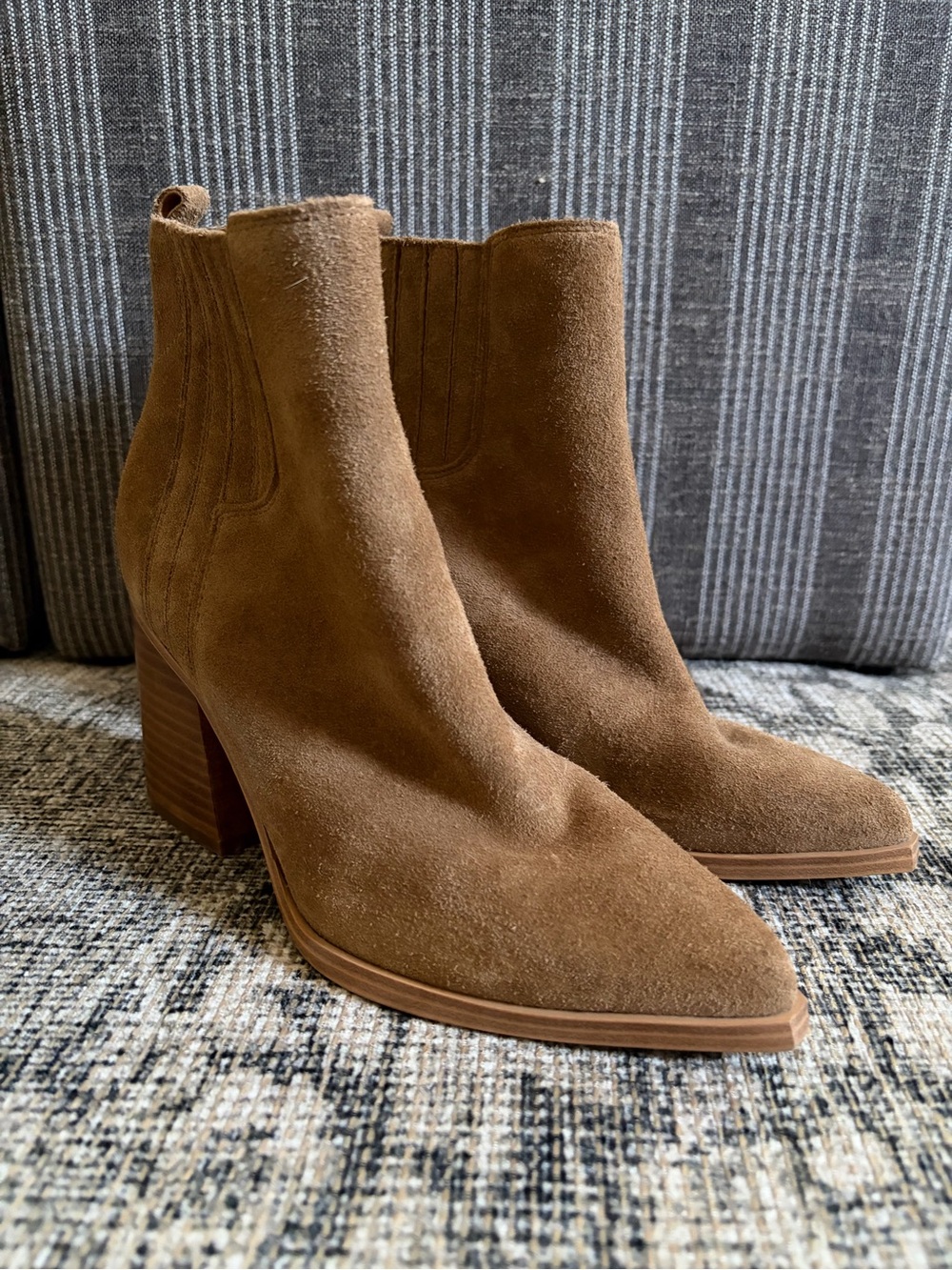 Never worn nwot Marc fisher heeled boot